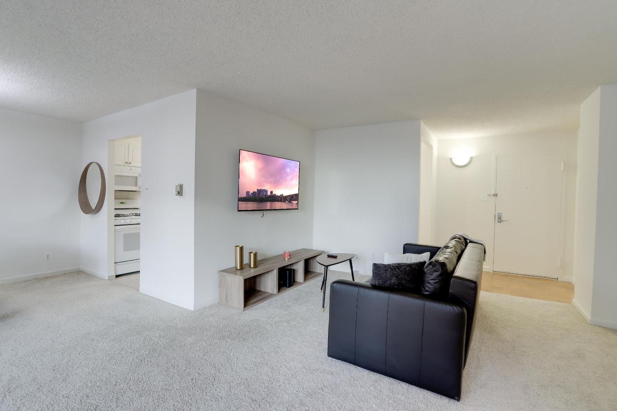 Convenient Airport Proximity: Apt In Crystal City Appartement Arlington Buitenkant foto