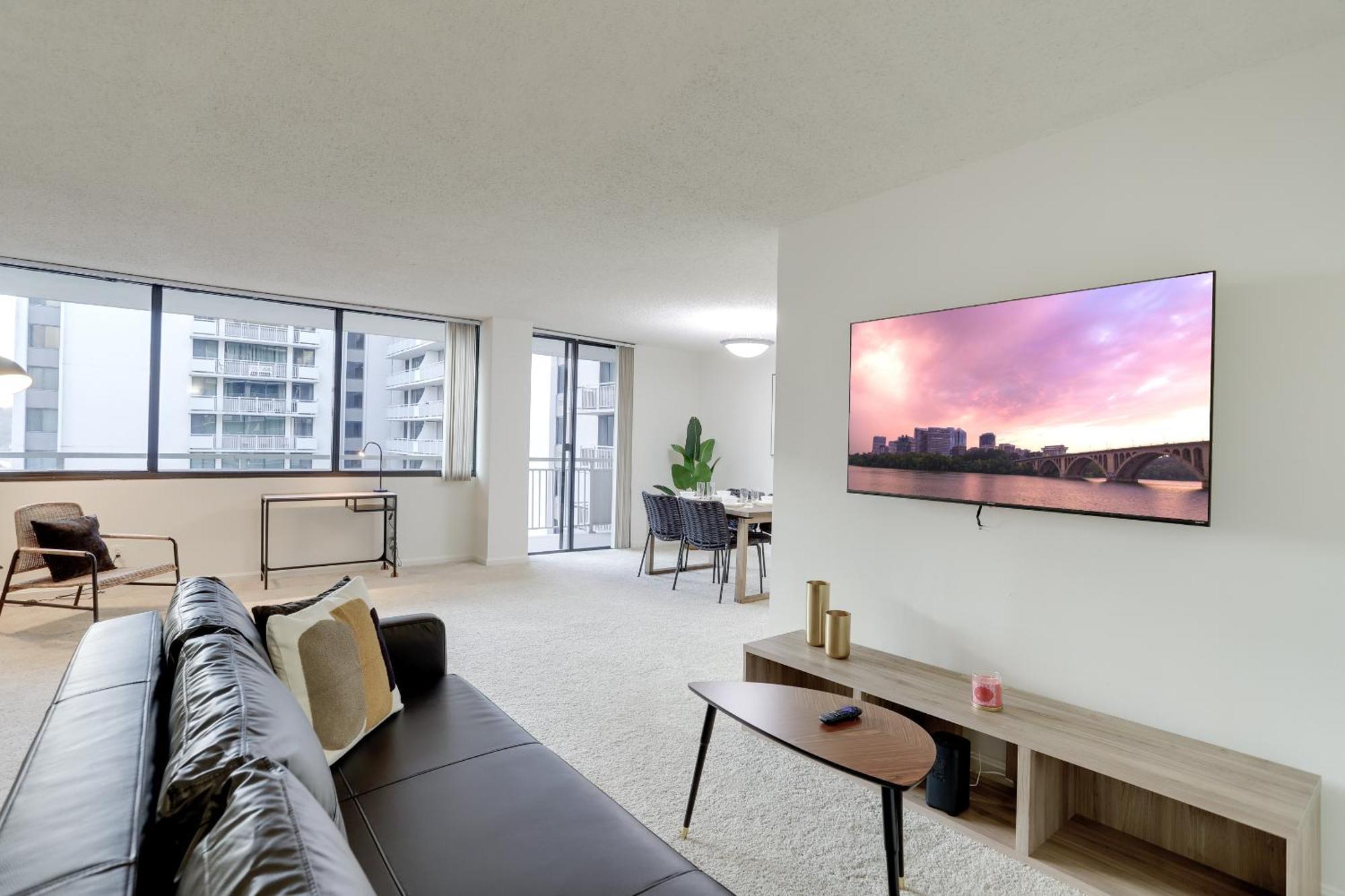 Convenient Airport Proximity: Apt In Crystal City Appartement Arlington Buitenkant foto